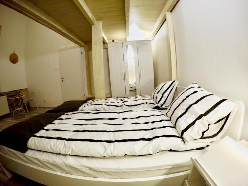 Homelike luxury flat on Gyulai Pál, Budapest (photo 10)
