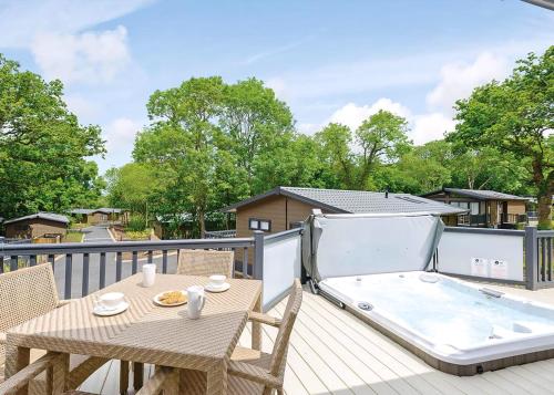 Hotellet från utsidan, Woodside Bay Lodge Retreat in Wootton Bridge