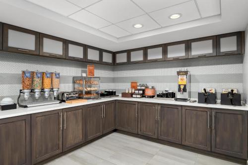 Homewood Suites Williamsburg - image 39