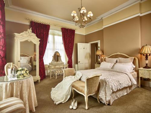 Ballyroe Heights Hotel - image 7