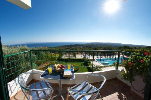 Felix Residence & Lucia Simona Villas in Kefalonia