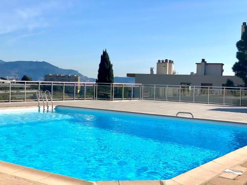 Cosy proche de la mer résidence sécurisée avec piscine