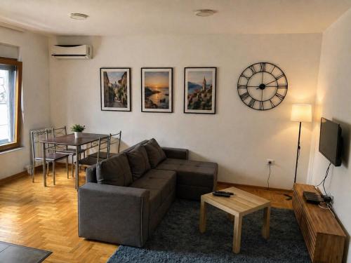 Apartman 4 you 4