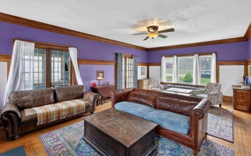 Historic Charm in the Heart of the Finger Lakes home in Dženesī (NY)