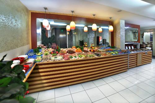 Restaurant, Sahinler Hotel in Laleli