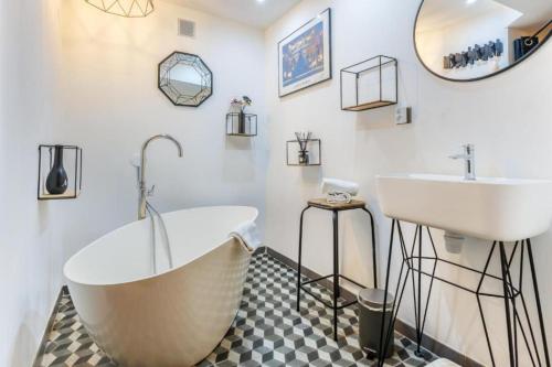 Apartment in Bonneterie Downtown - Welkeys - image 2