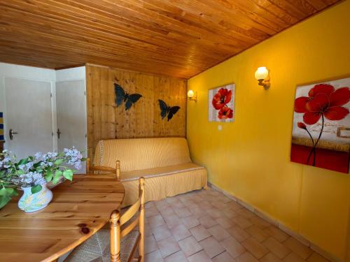 Iekārtas, Appartement avec terrasse dans le Verdon ! in Castellane