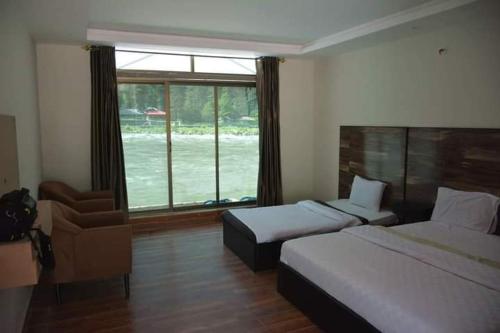Keran Retreat Hotel in Sharda