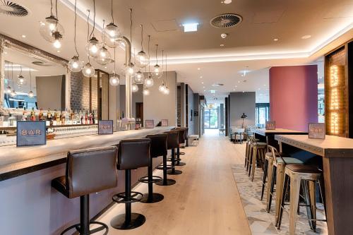 Bar/lounge, Premier Inn Hamburg City Klostertor in Hamburg