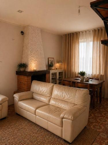 Bright villa overlooking the UNESCO hills in Vinchio