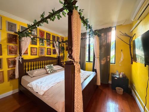 room detail thumbnail 0