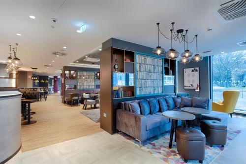 Premier Inn Berlin Kurfürstendamm - image 12