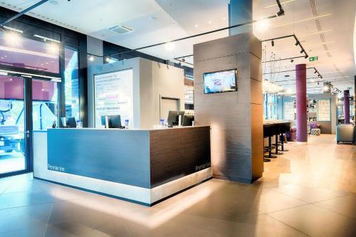 לובי, Premier Inn Heilbronn City Centre in Heilbronn