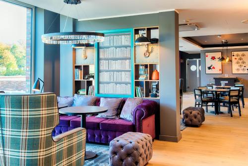Lobby, Premier Inn Lübeck City Stadtgraben in Lubeck