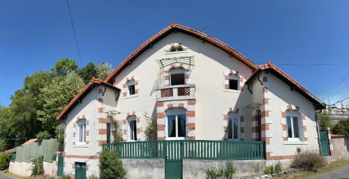 Viesnīcas āriene, Maison de famille chaleureuse proche Brantome en Périgord (Maison de famille chaleureuse proche Brantome en Perigord) in Montagrier