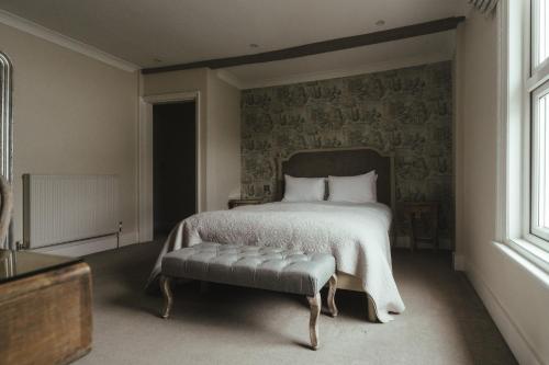 Double room, private bathroom