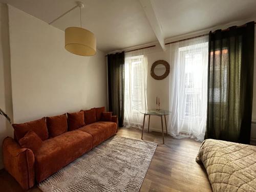 Big studio in the center of Paris