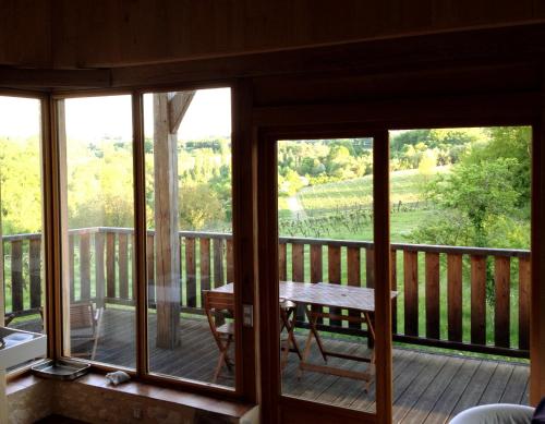 Luxury Self-Catering Homes with Salt Water Pool on Organic Vineyard in France in Saussignac