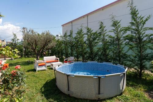 Olive & Bloom entire vila with Pool & Private Parking, Berat (zdjęcie 4)