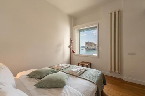 LOFT sull'acqua con vista mozzafiato, Naples