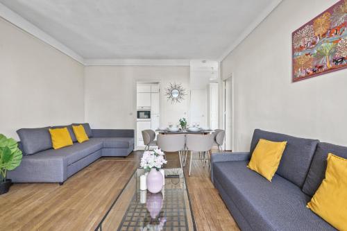 Chic Paris 15 Haven 1 Bedroom Apartment Free Netflix - image 11