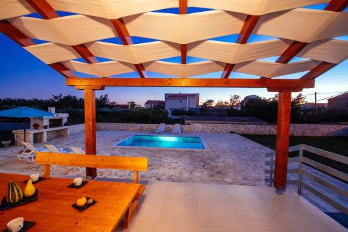 My Dalmatia - Holiday Home Barba Pere with private pool - image 3