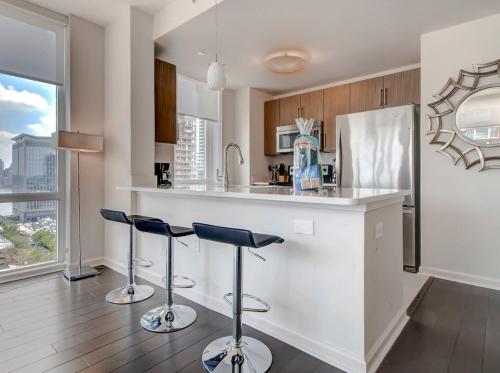 Global Luxury Suites at Newport in Jersey City, USA