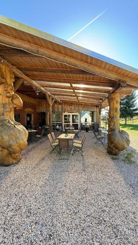 Restorāns, Ferienwohnungen Zum Weihnachtsland in Stutzengrun