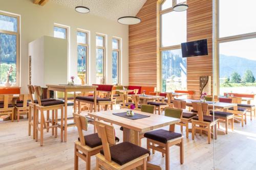 Restoran, Camping HOCHoben - ONLY EMPTY LOTS in Mallnitz