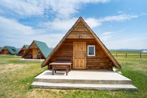 Mongol Altai Tour Camp in Gurvanbulag