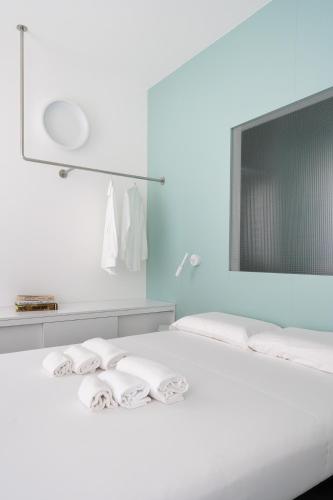 VIVO Rooms - Tap to explore photos