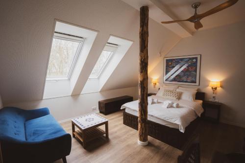 Mia Hotel, Orissaare