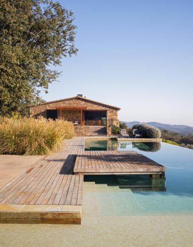 Architect's luxury villa with pool gîte à louer Santa Pellaya