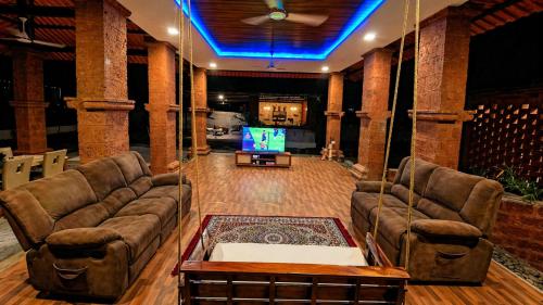 Isanya Estate A Luxury Nature Retreat in Unhere Bk