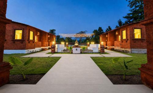 Isanya Estate A Luxury Nature Retreat in Unhere Bk