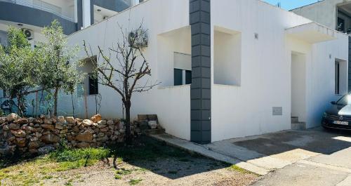 Garden studio apartmans