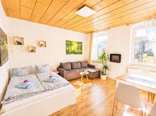 Urlaubsmagie - Ferienwohnung Rothirsch - Garten & Saisonaler Pool - R3 in Rathmannsdorf, Deutschland