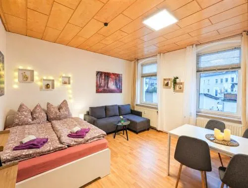 Urlaubsmagie - Ferienwohnung Ruheort - Garten & Saisonaler Pool - R2 in Rathmannsdorf, Deutschland