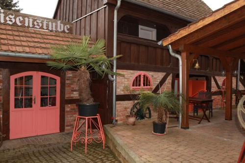 . Gasthaus & Pension Luisenstube