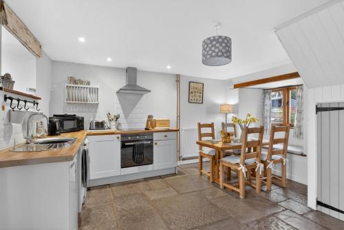 Iekārtas, 2 Bed in Taunton oc-conco in West Monkton