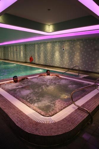 The Continental Hotel Heathrow - image 12