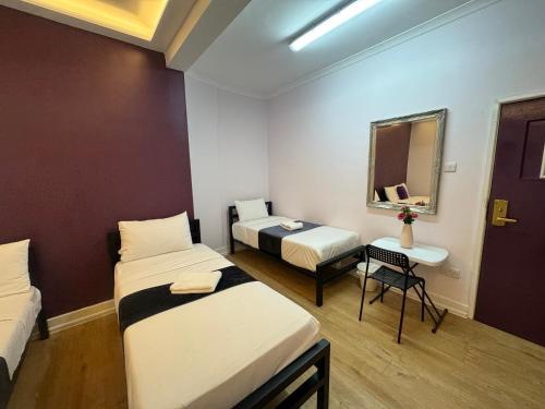 Lyon House Hotel 3