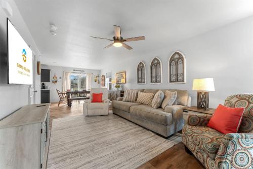 Blue Bird Hideaway - Near Silver Dollar City, Branson