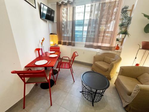 Shared lounge/TV area, CC G Maison Du Grand Sud 2 - Promenade Des Anglais in Le Piol