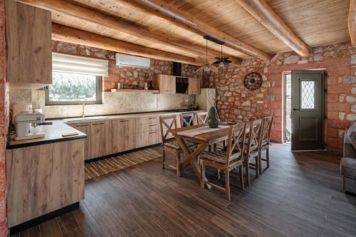 Villa FoRest luxury in nature with private pool in Keramies