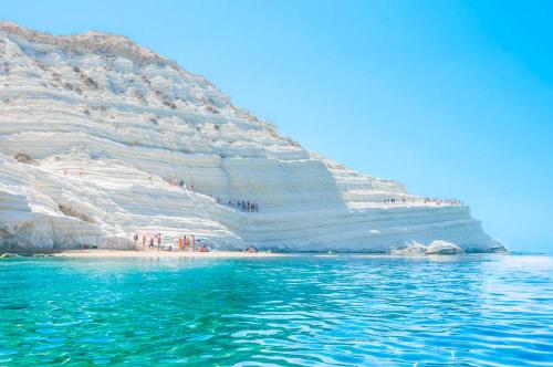HOUSE IN PARADISE - Realmonte with Free parking
