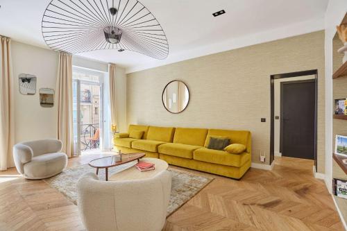 Apartement Place Vendome by Studioprestige