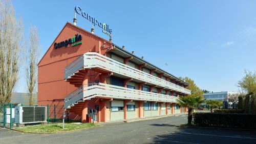 Vista exterior, Campanile Nature - Les Ulis in Les Ulis