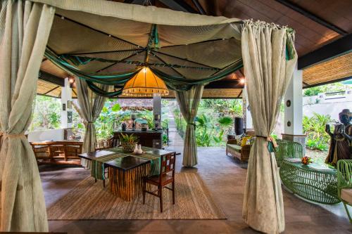 Bar/lounge
