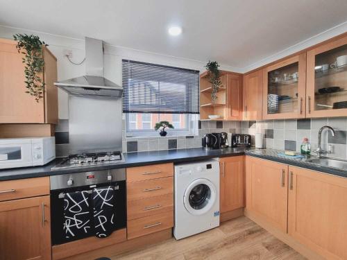 Kitchen, Ricky Road Apartments in Watford